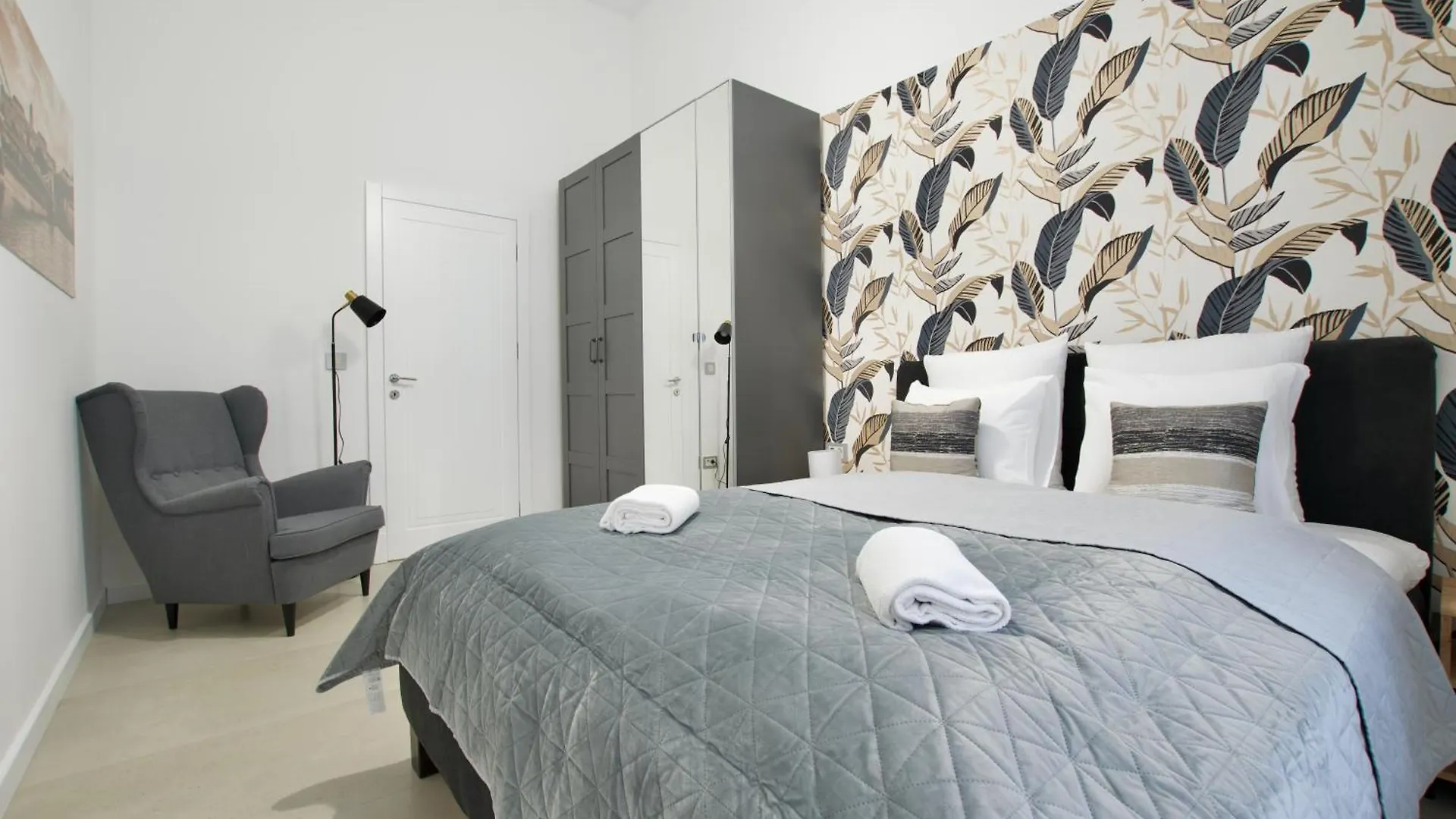 Premium Apartment By Hi5- Near New York Cafe Budapest 0*,  Hungary