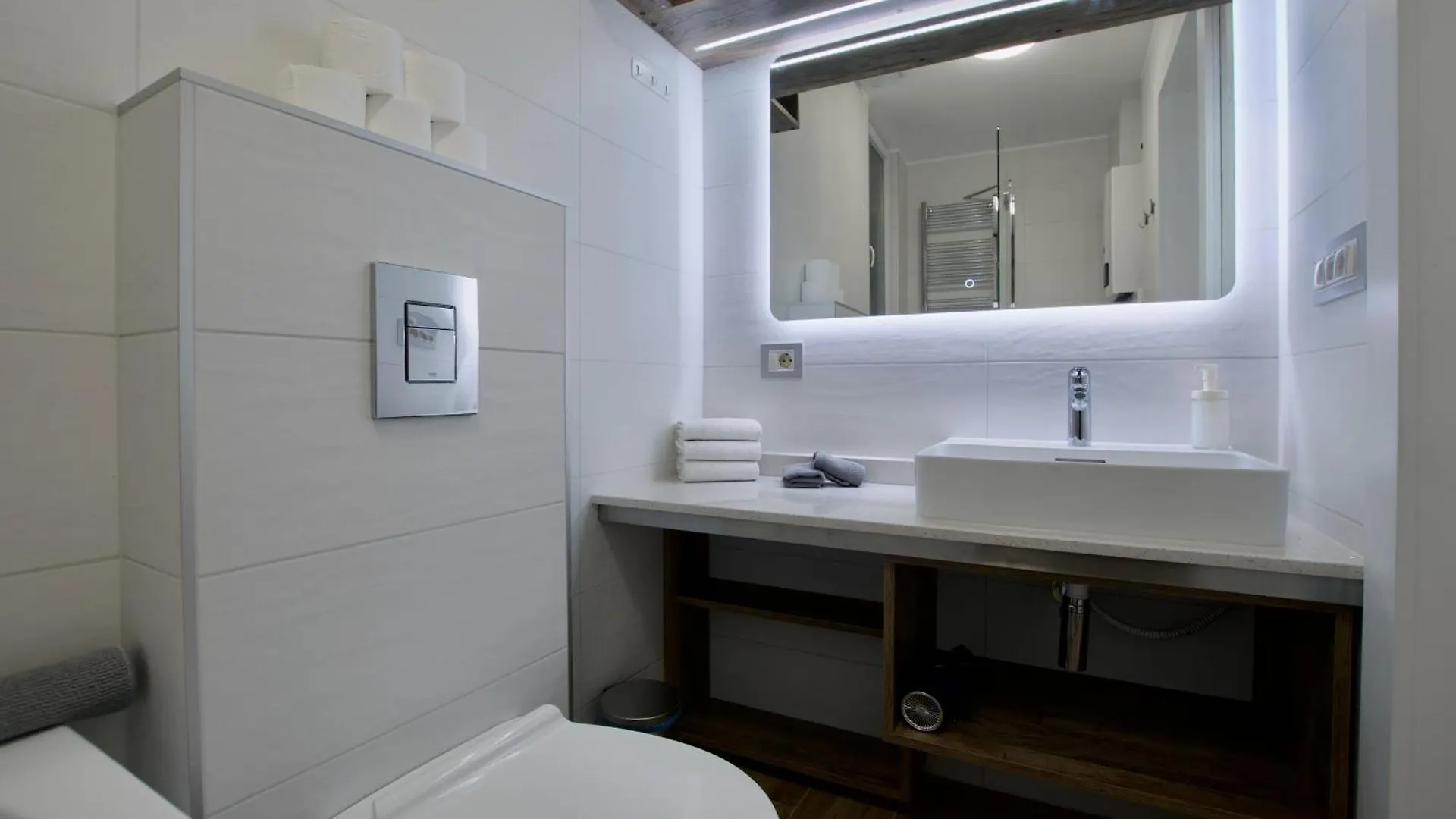Premium Apartment By Hi5- Near New York Cafe Budapest 0*,